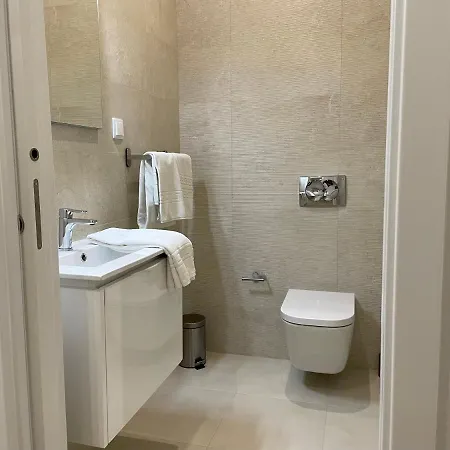 Bellevue Da Rocha Apartment